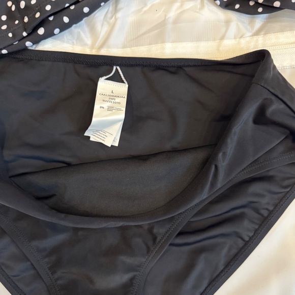 Cupshe 2 pc tankini and bottom - never worn - Picture 5 of 7